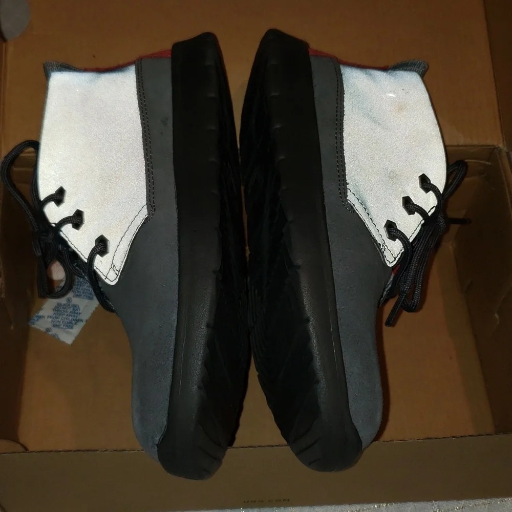 UGG canoe reflective